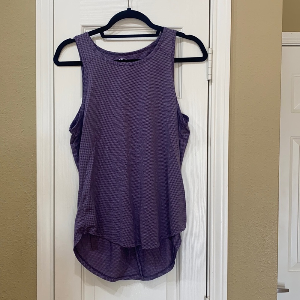 Athletic tank top